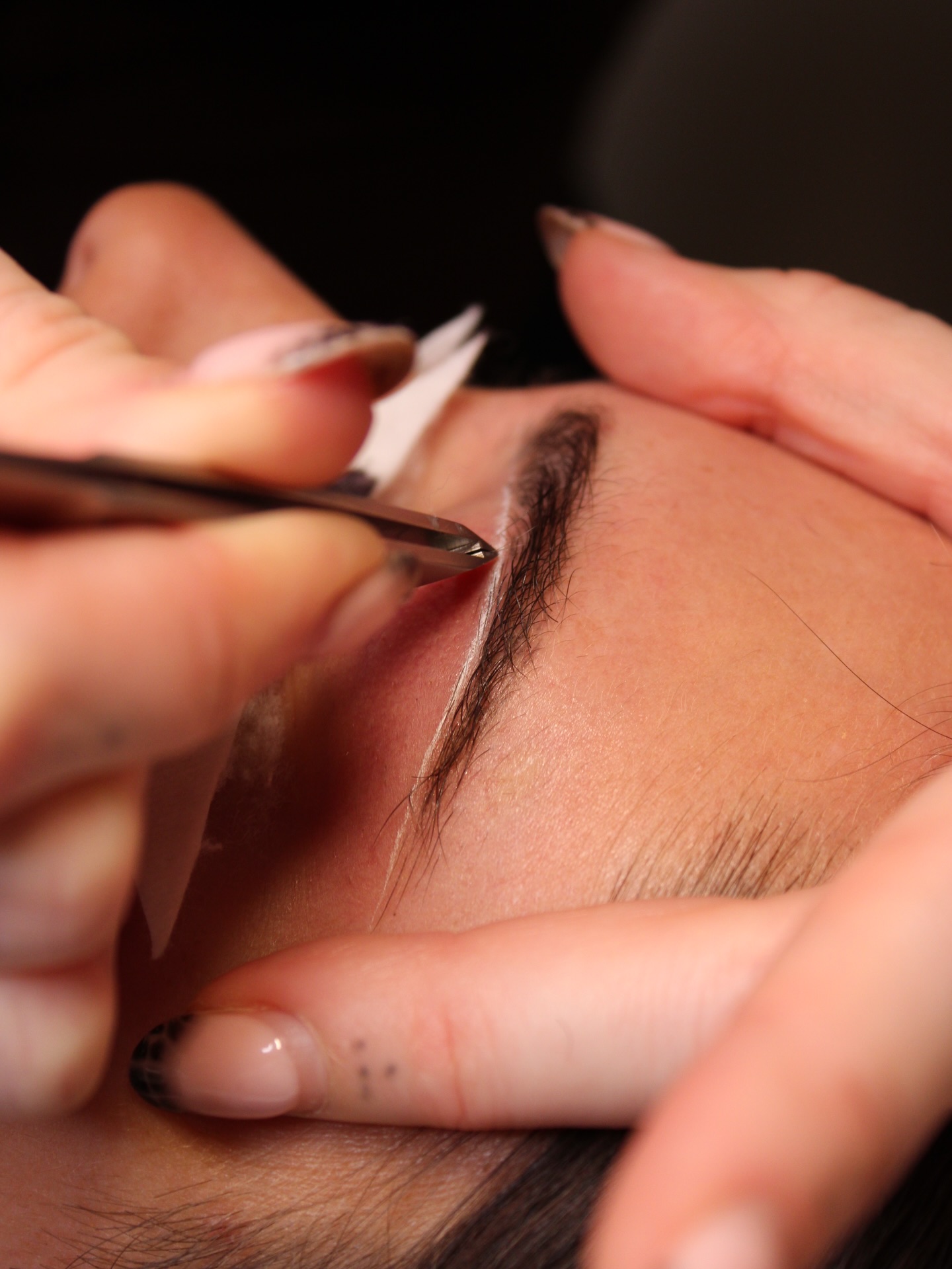 Detailed brow shaping